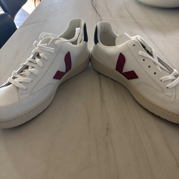 New Veja V-12 leather men’s size 10 - Picture 9 of 10